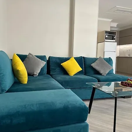 Apt With Terrace To Chill And Mountain View تساجكادزور المظهر الخارجي الصورة
