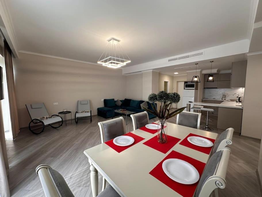 With Terrace To Chill And Mountain View Apartment